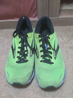 Brooks Ghost 14 Men Size 10.5